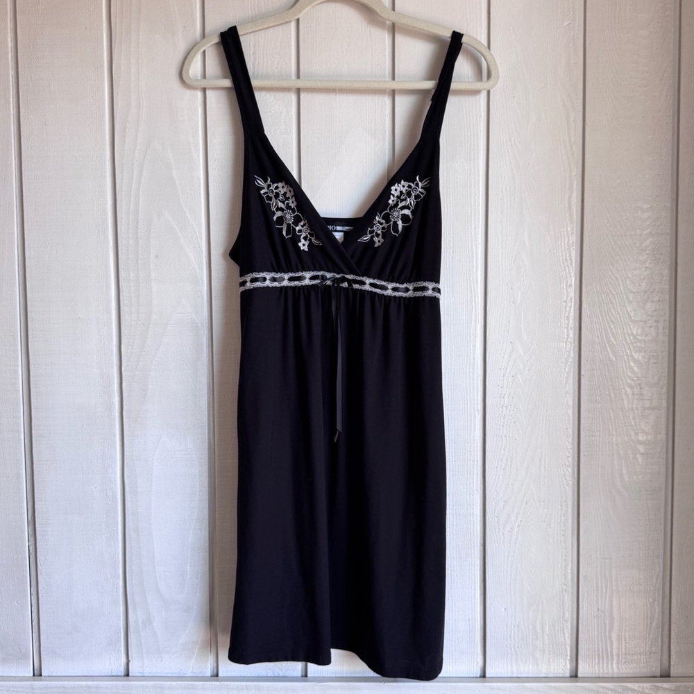 Studio Donatella Black Embroidered Nighty